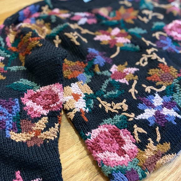 VTG Floral sweater - Picture 3 of 12